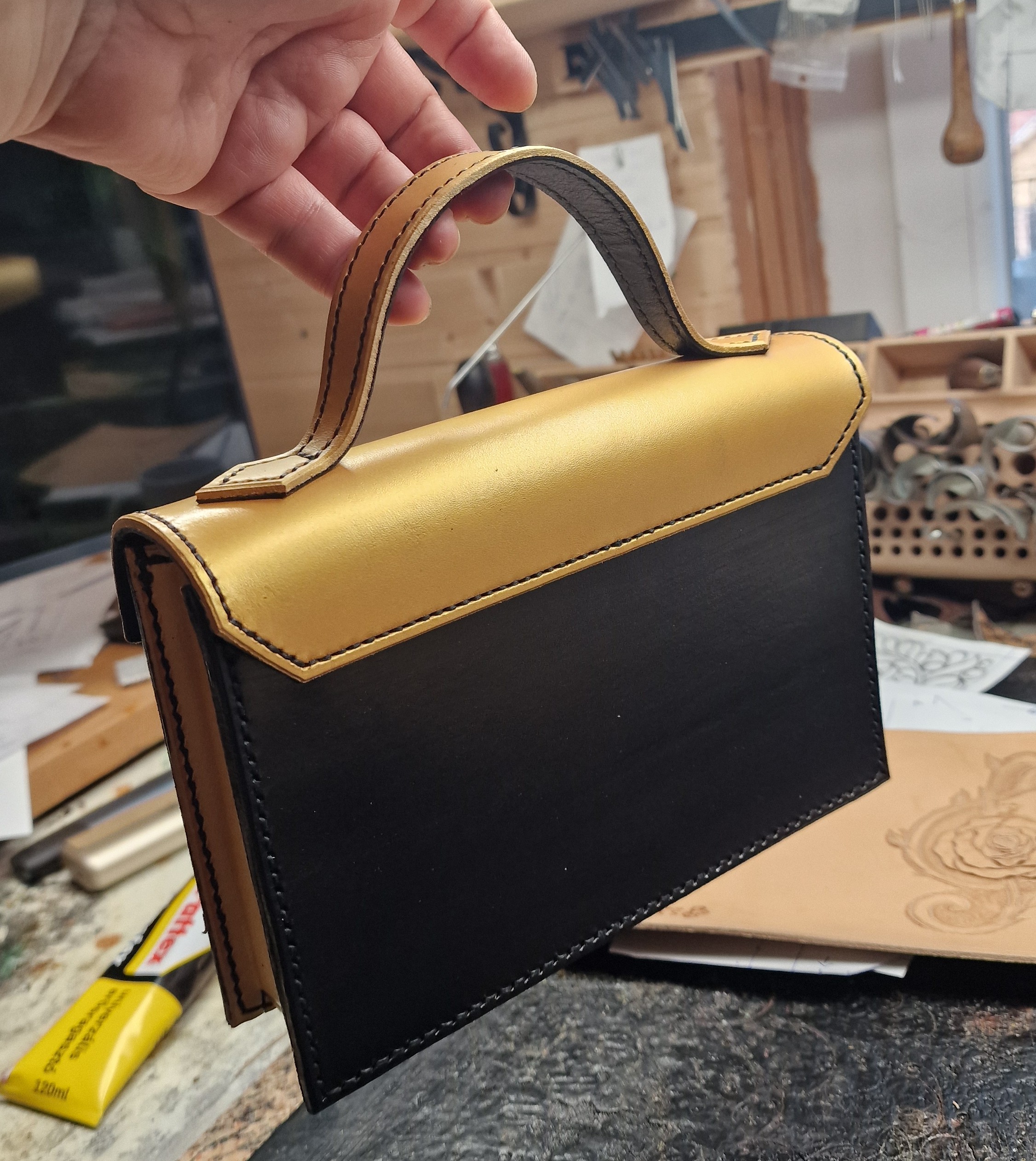 Solaris Umbra (A Nap Árnyéka) kézitáska - Image 3